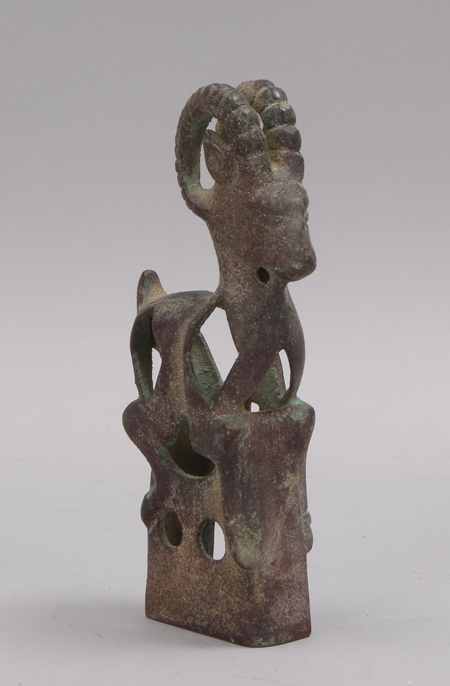 Bronzeskulptur (islamisch), wohl figürliche Applikation, 'Widder'