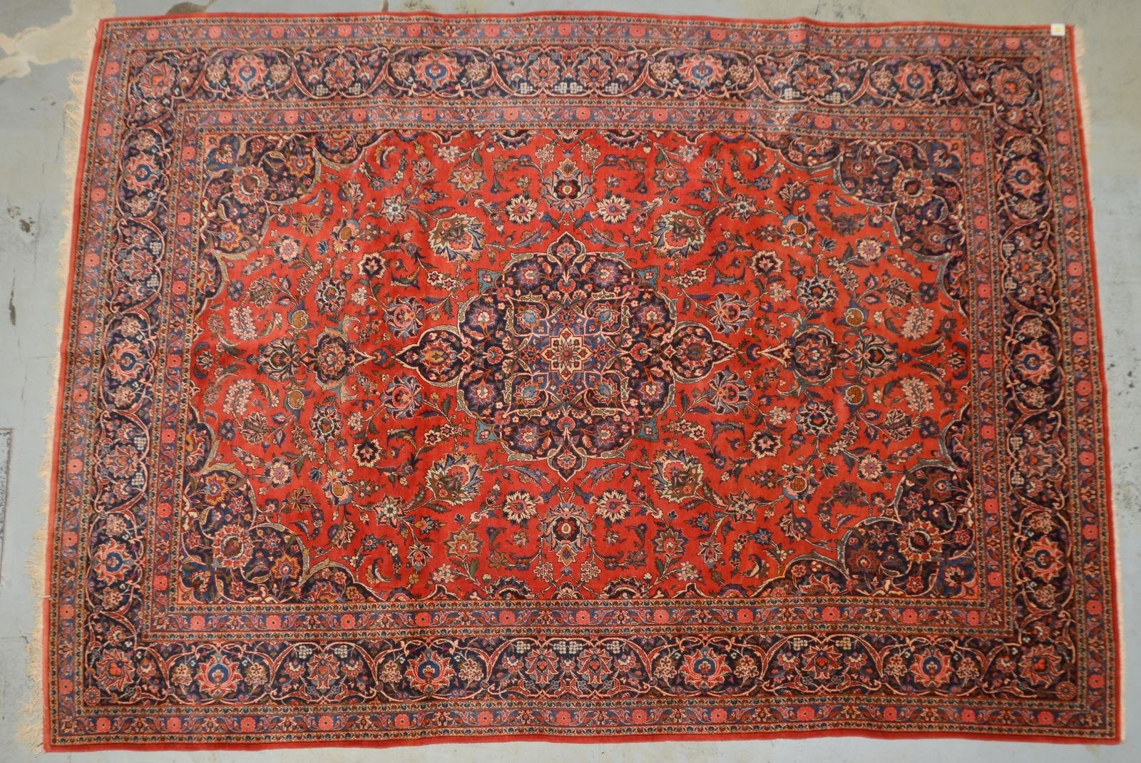 Keshan, mittelfeine Knüpfung, Flor in gutem Zustand - wohnfertig; Maße 376 x 269 cm