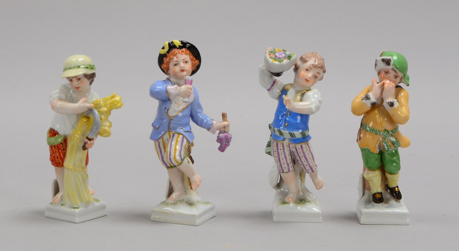 KPM Berlin, 4 Porzellanfiguren, 'Allegorien der vier Jahreszeiten'; 10,5 - 11,5 cm
