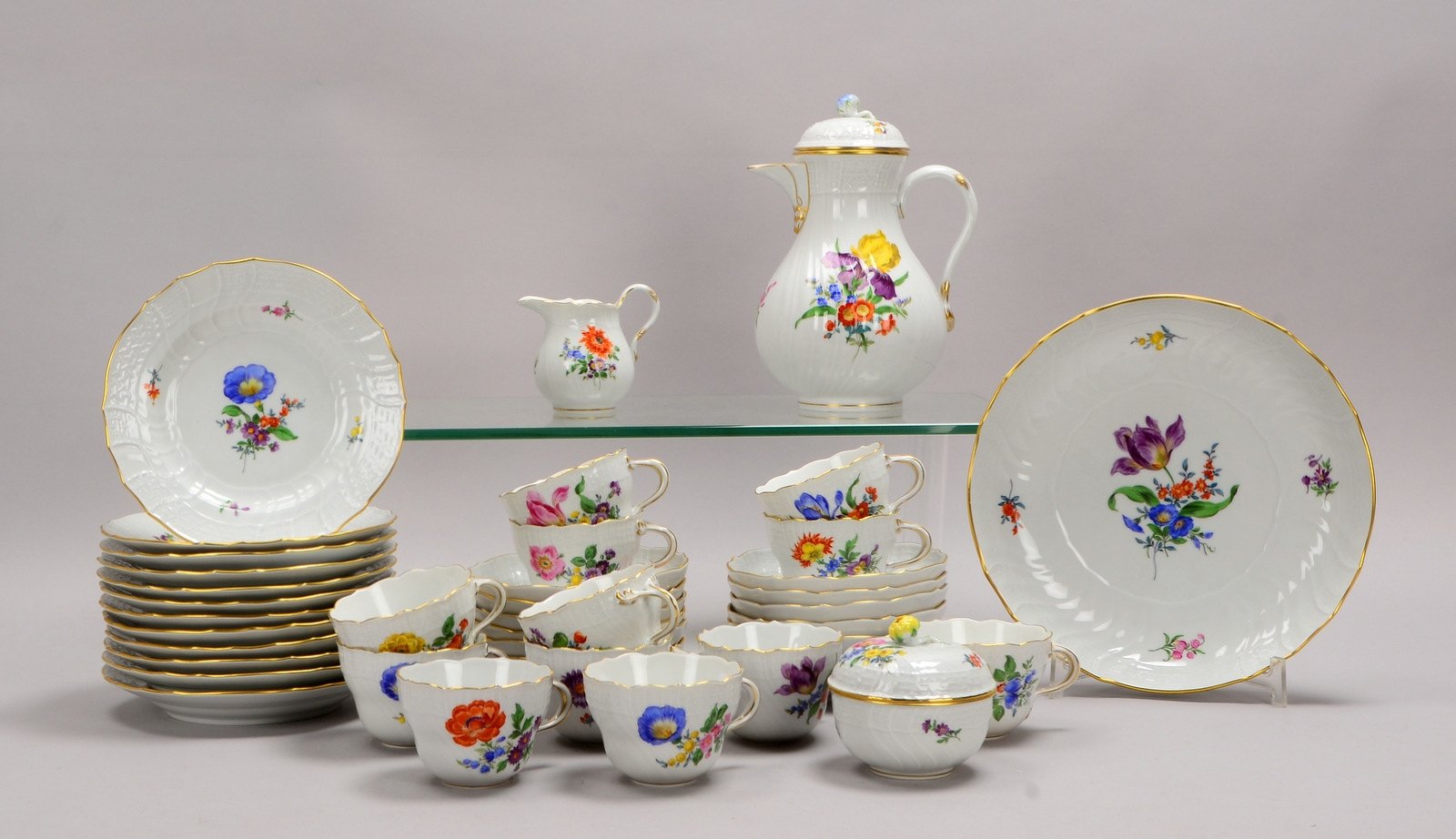 Meissen, Kaffeeservice, Form 'Alt-Ozier', Dekor 'Deutsche Blume', für 12 Pers.