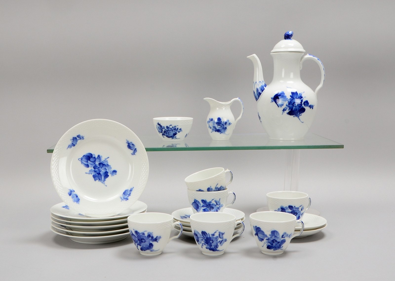 Royal Copenhagen, Kaffeeservice, komplett für 6 Pers., mit Kanne, Zucker und Sahne