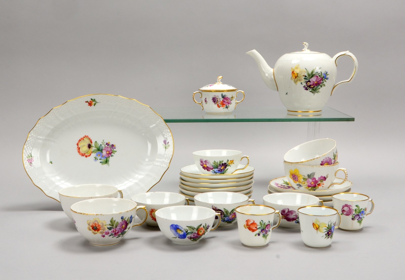 Royal Copenhagen, Kaffee-/Teeservice, 'Sächsische Blume', div. Teile