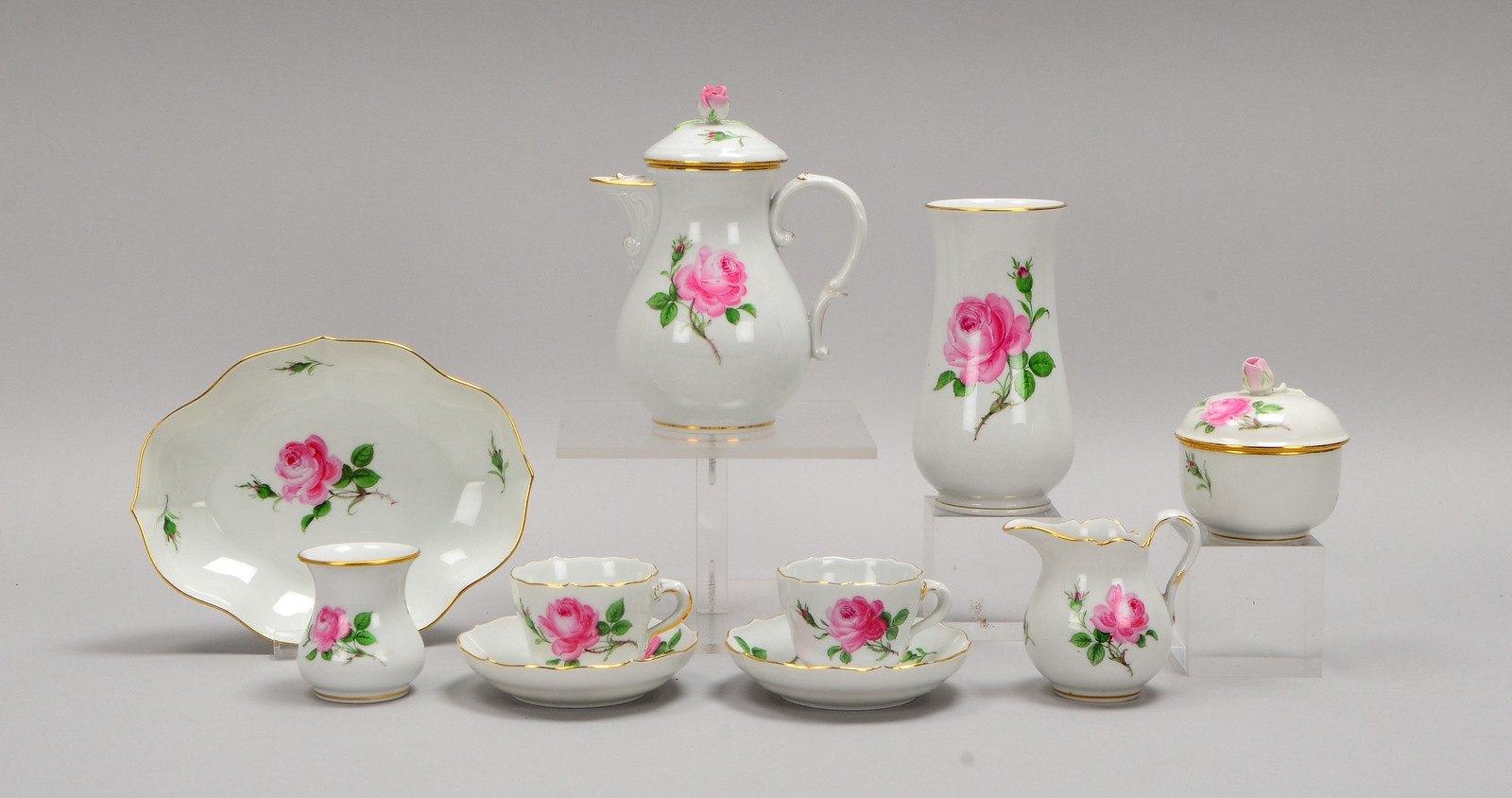 Meissen (I. Wahl/2-gestrichen), kleines Mokkaservice, Dekor 'Rote Rose', für 2 Pers.