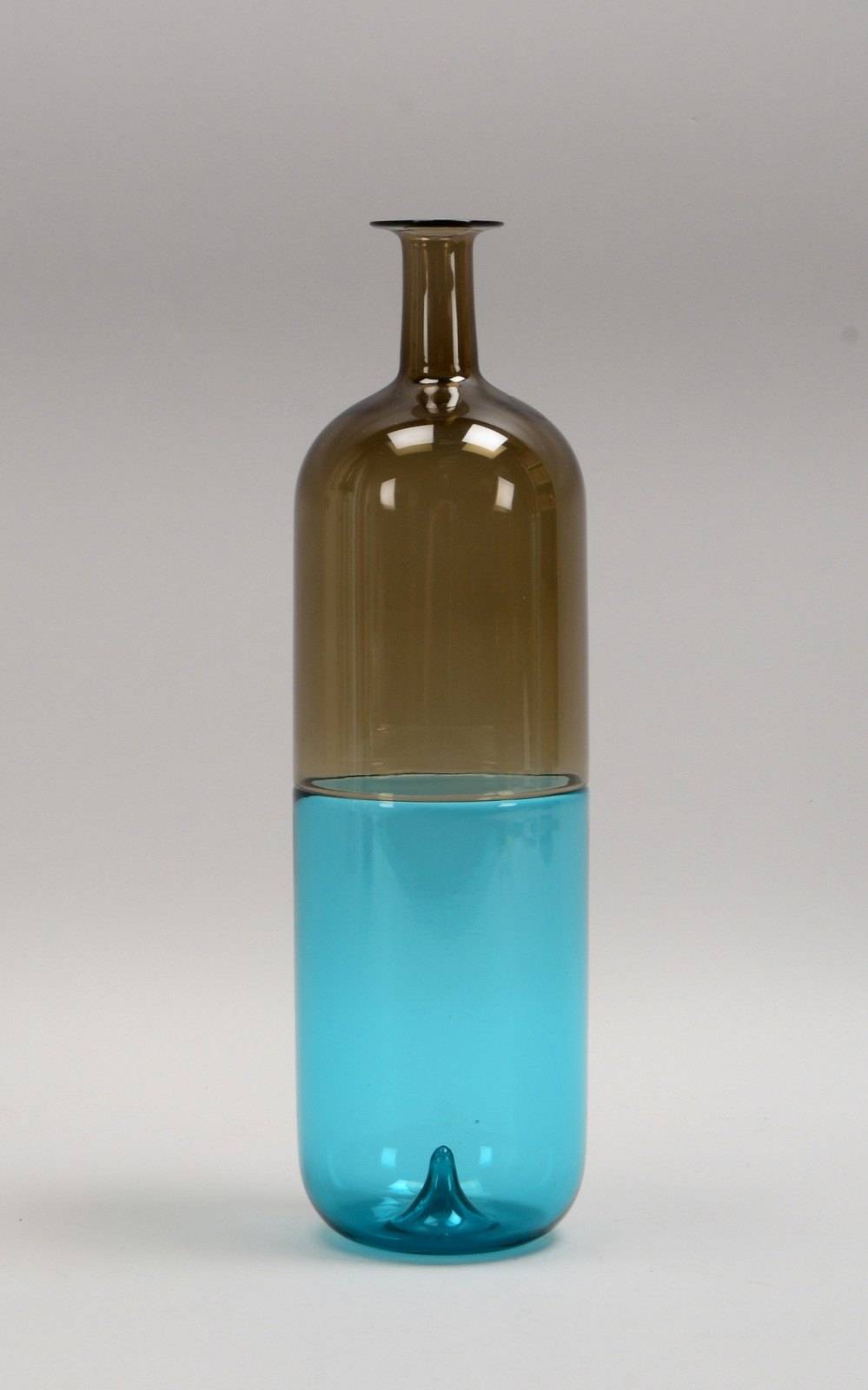 Venini/Murano, Glasflasche/Vase in Incalmo-Technik, Entw. T. Wirkkala, mit Gravursign.