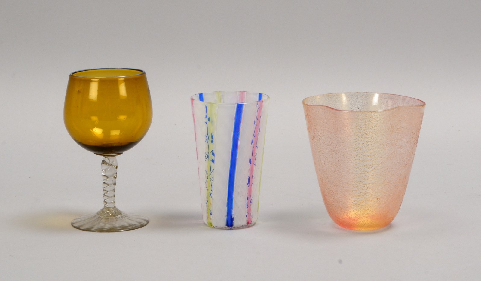 Kl. Trinkglas-Konvolut (Murano), versch. Ausführ., 3 Stück/davon 2x Historismus