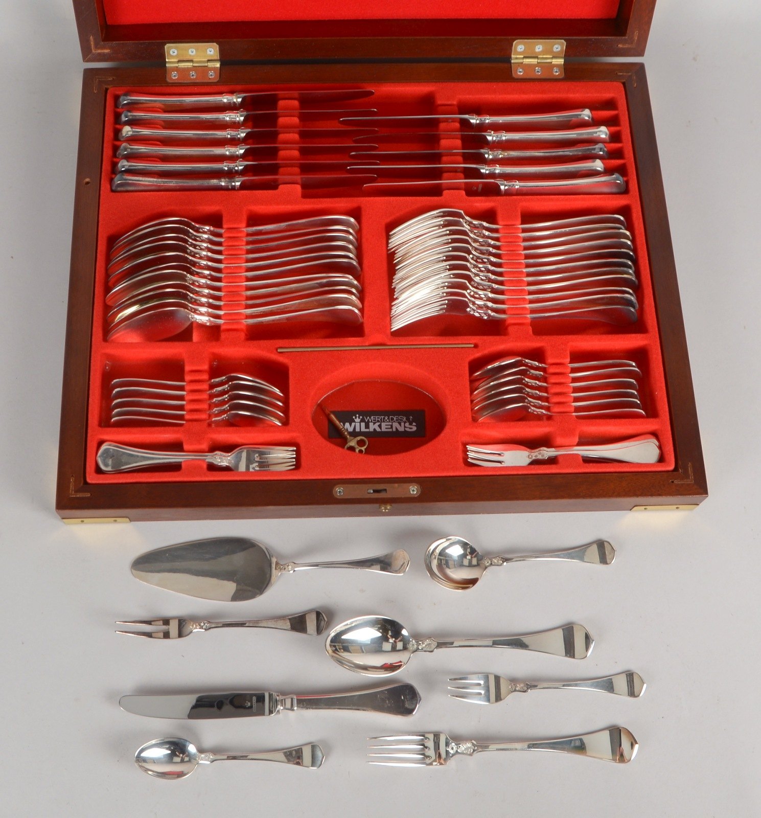 Wilkens, Tafelbesteck, 800 Silber, Muster 'Schloss Gripsholm', für 12 Pers., mit Kaffeebesteck und 3