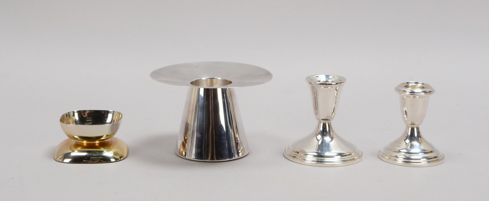 Wilkens, 4x Tischkerzenleuchter, 835 Silber/Sterlingsilber, versch. Ausf. - gefüllt!