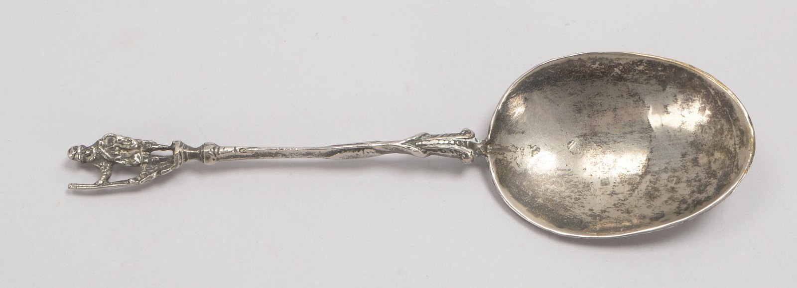 Soldatenlöffel ('Dreißigjähriger Krieg'), antik, Silber, mit relief. Soldatenmotiv