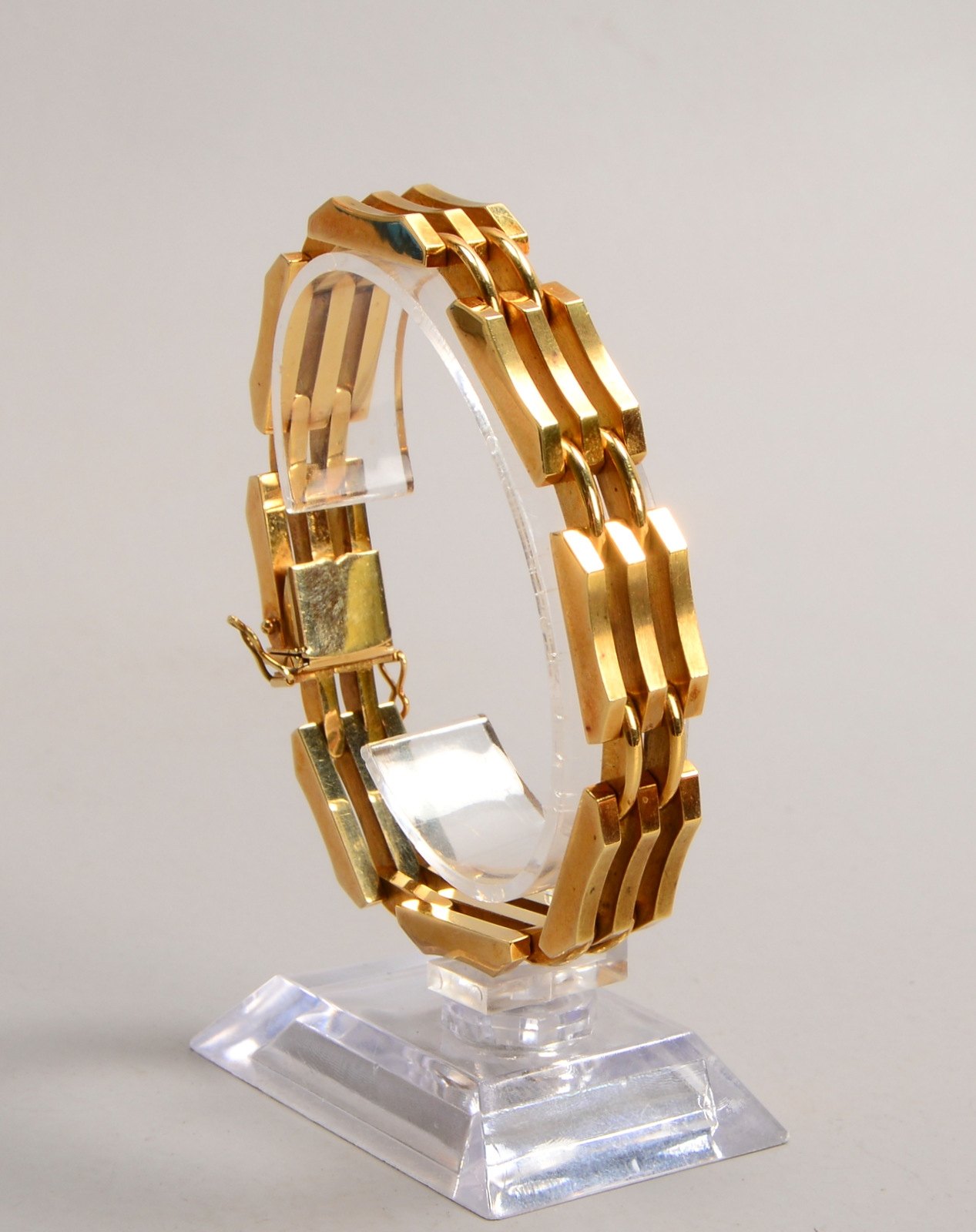 Armband, 585 GG (gest.), bewegl. rechteckige Glieder, mit Steckschließe
