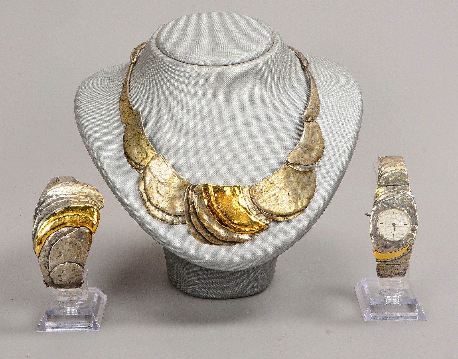 Designer-Schmuckset, 585 GG und 835 Silber, 3-tlg.: Collier, Armreif und DAU