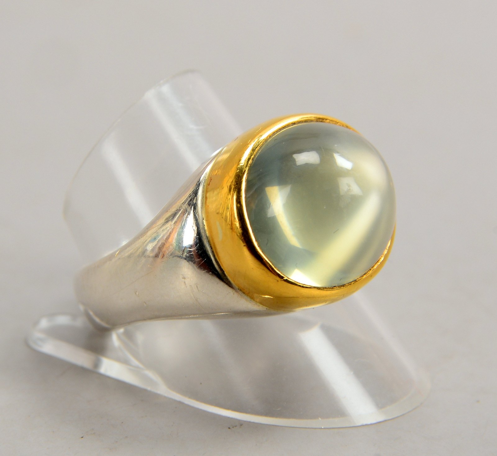 Gold + Form/Bremen, Designerring, 925 Silber/900 Gold, mit Mondsteincabochon