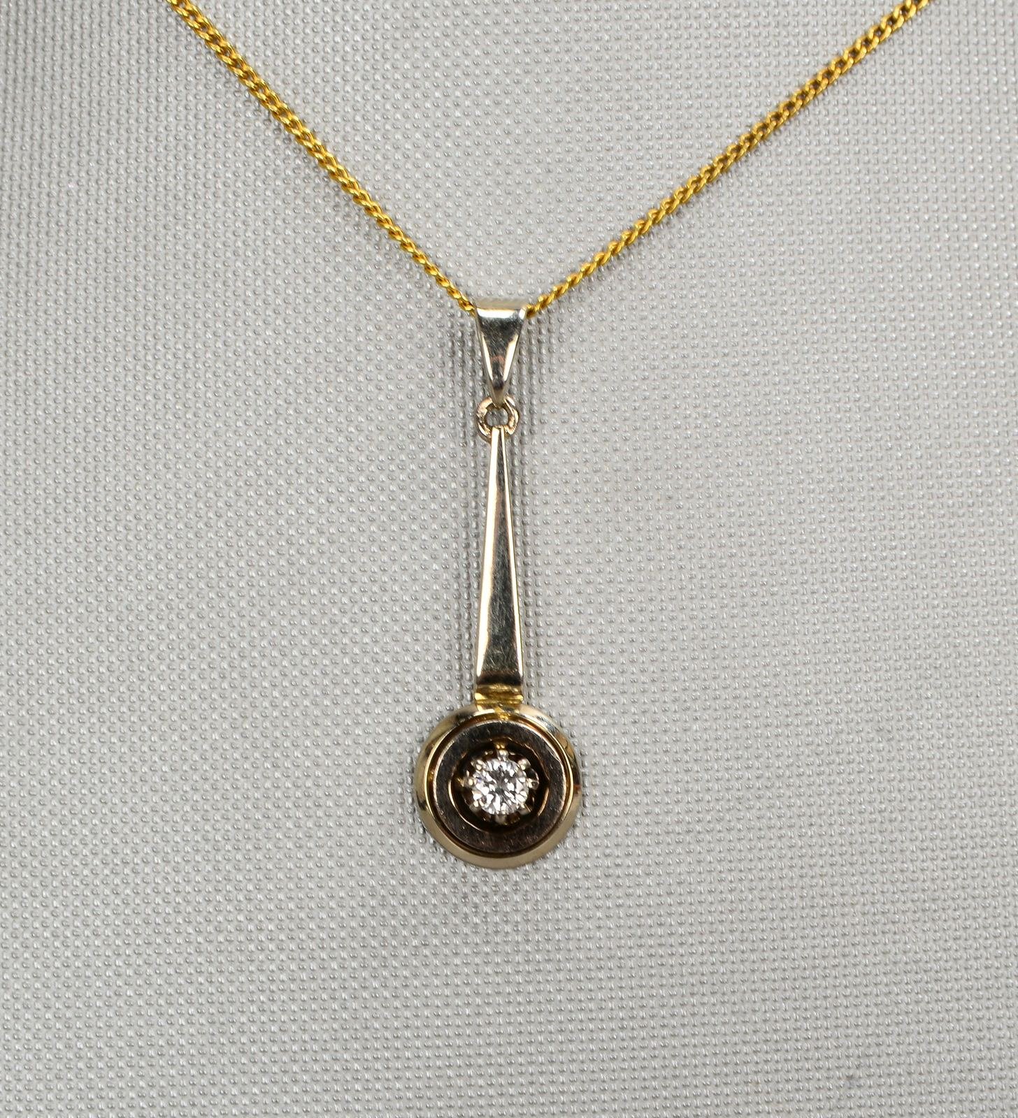 Halskette, 585 GG, mit Anhänger, 585 WG (gest.), Anhänger mit kl. Brillant/ca. 0,10 ct