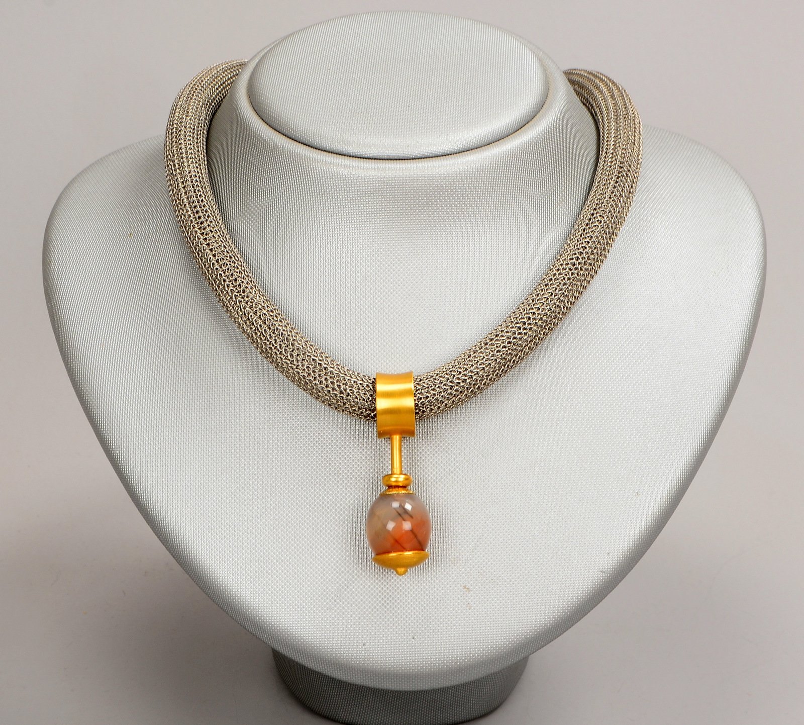 Gisela Kulling/Bremen, Designer-Collier, Anhänger mit Achatbesatz