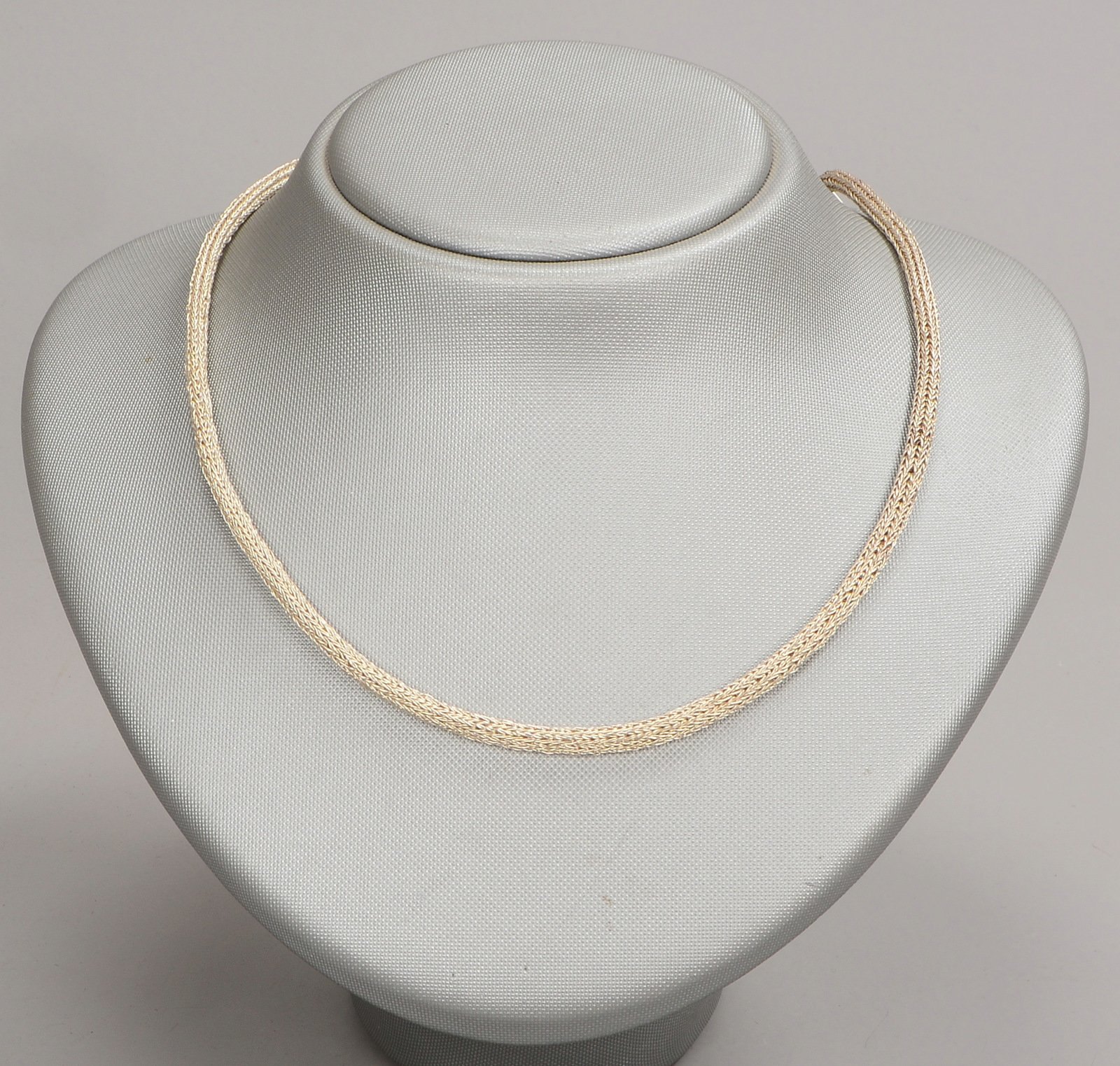 Cornelia Frahm/Lüneburg, Designer-Collier, Silbergeflecht, mit Bajonettschl.