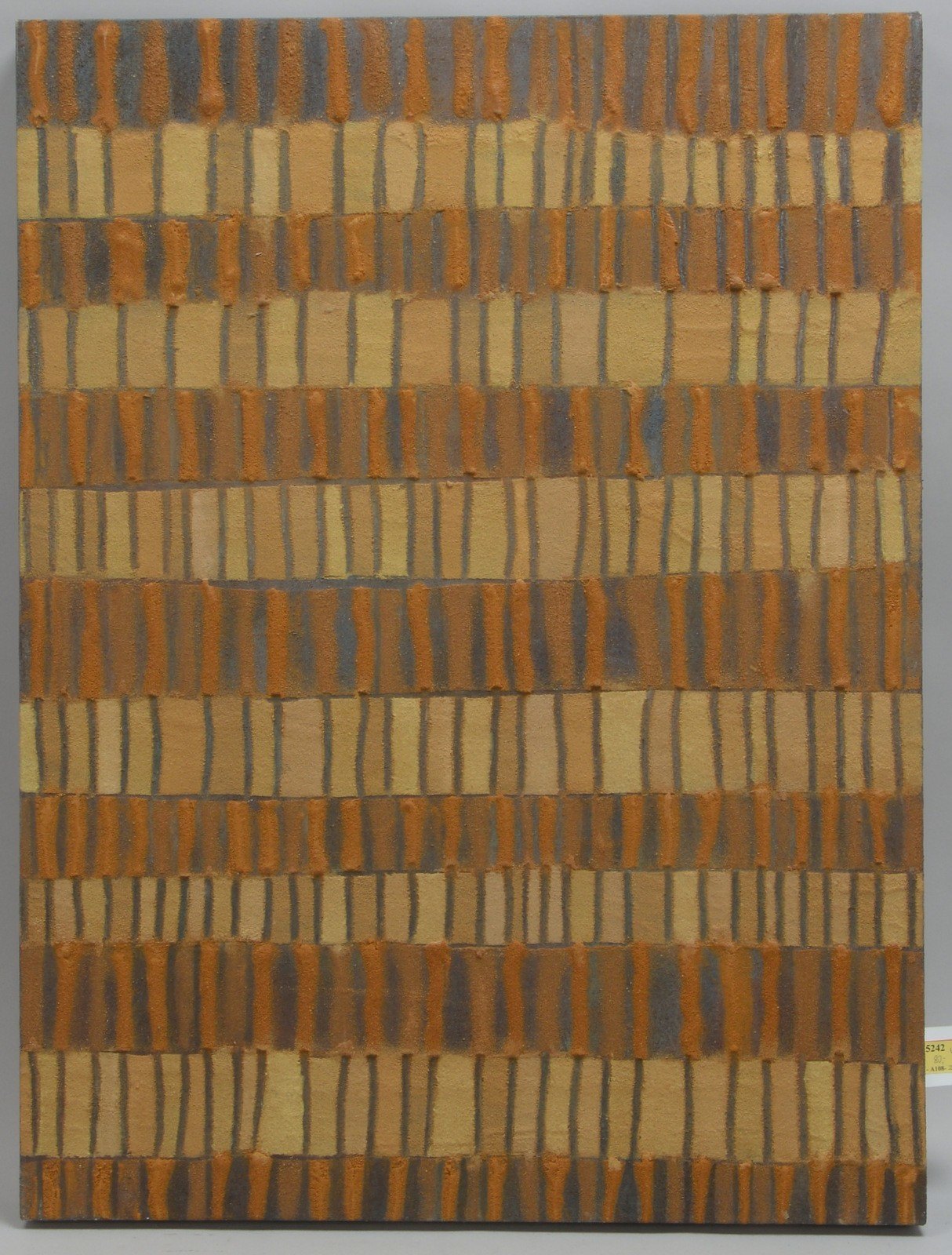 Sand-Strukturbild, Erde auf Nesselstoff, unsigniert; Maße 80 x 60 cm