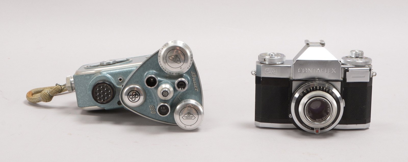 2 Sammler-Kameras: Zeiss Ikon-'Contaflex', und Eugen Bauer-'88D'