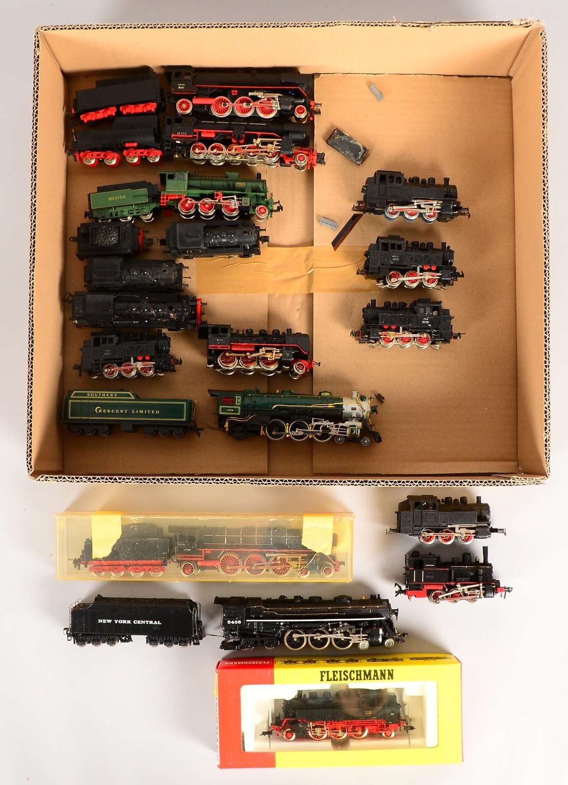 Modelleisenbahn-Konvolut, 'H0', versch. Dampfloks/Schlepptenderloks, 17 Stück