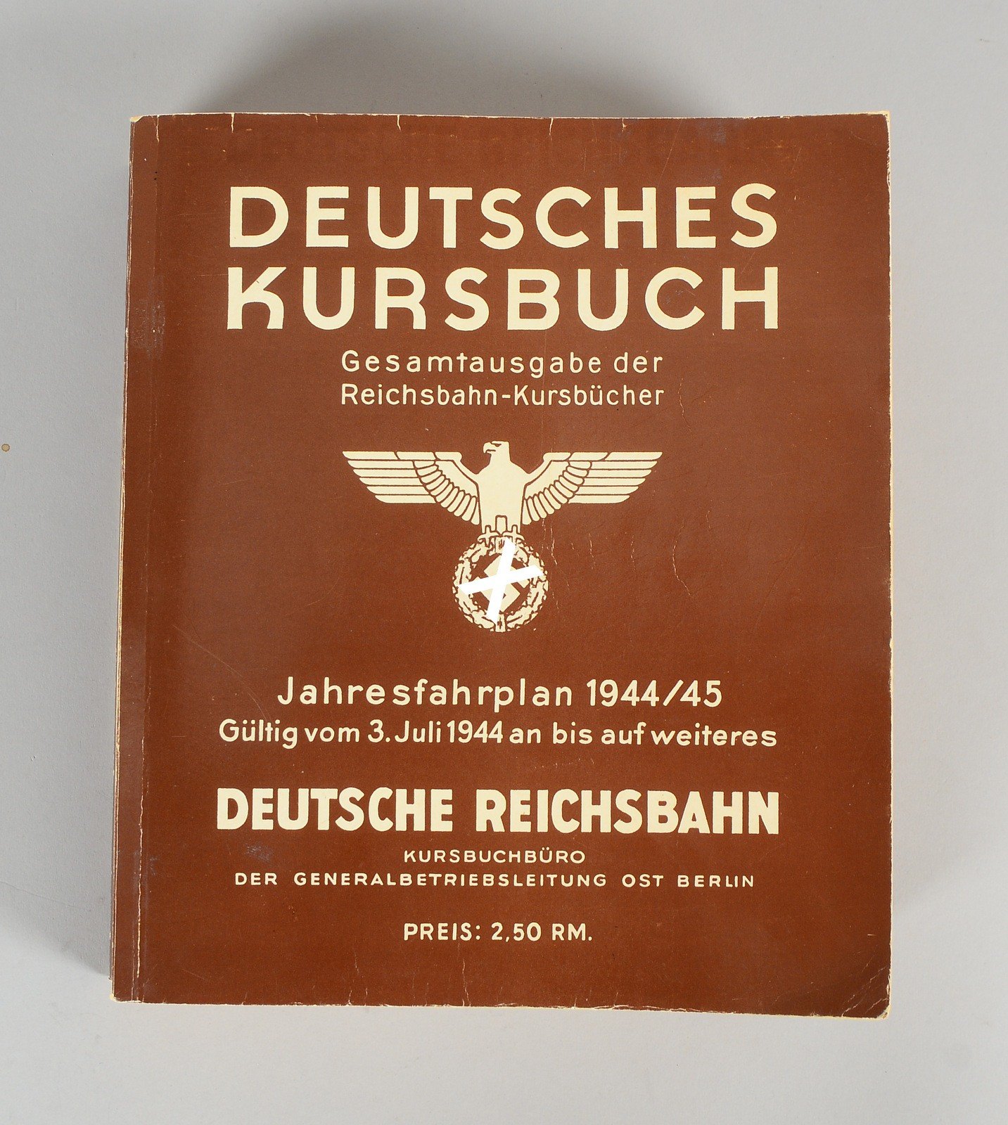 Sammlerstück: 'Deutsches Kursbuch, Jahresfahrplan 1944/45 der Dt. Reichsbahn'