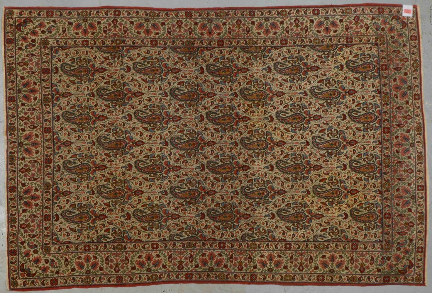 Ghom, mittelfeine Kn., Pflanzenfarben, mit Botehs durchgemustert, gleichm. Flor