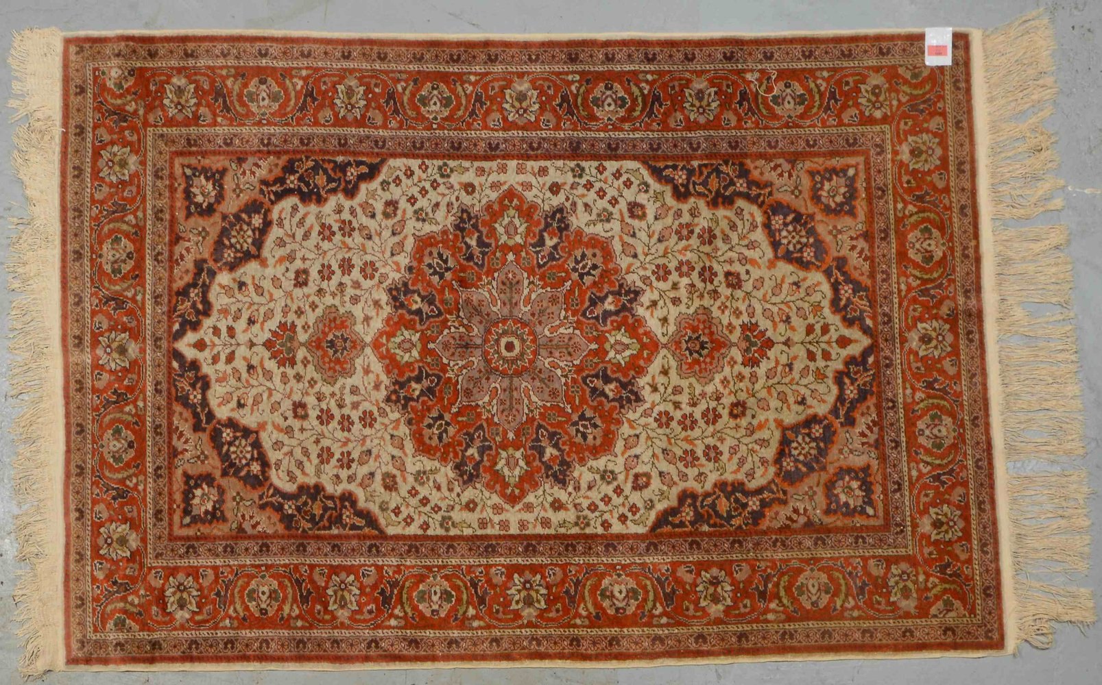Orientteppich (Türkei), mittelfeine Kn., hellgrundig, gleichm. Flor - guter Zustand