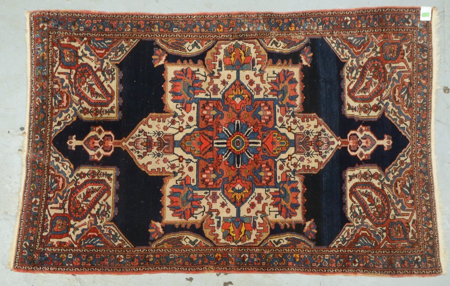 Malayer (Dorf Agh Bolagh/Iran), antik, Wolle auf Wolle, mittelfeine Kn., mit Abrasch
