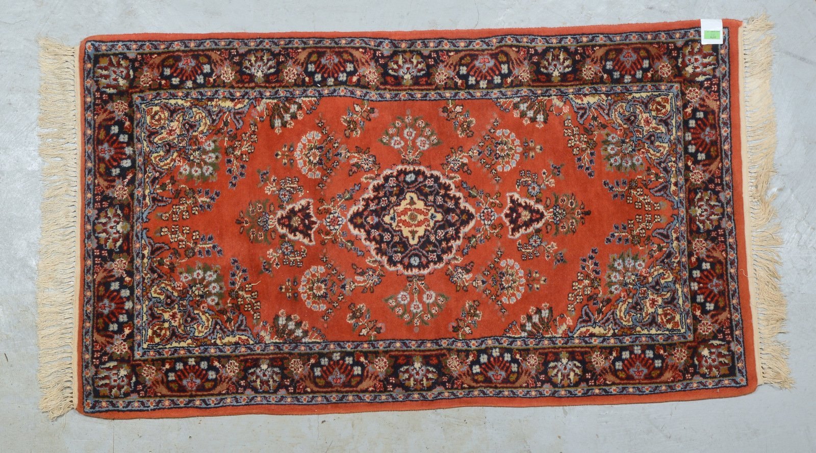 Orientbrücke, feste Kn., dichter hoher Flor - in gutem Zustand; Maße 160 x 90 cm