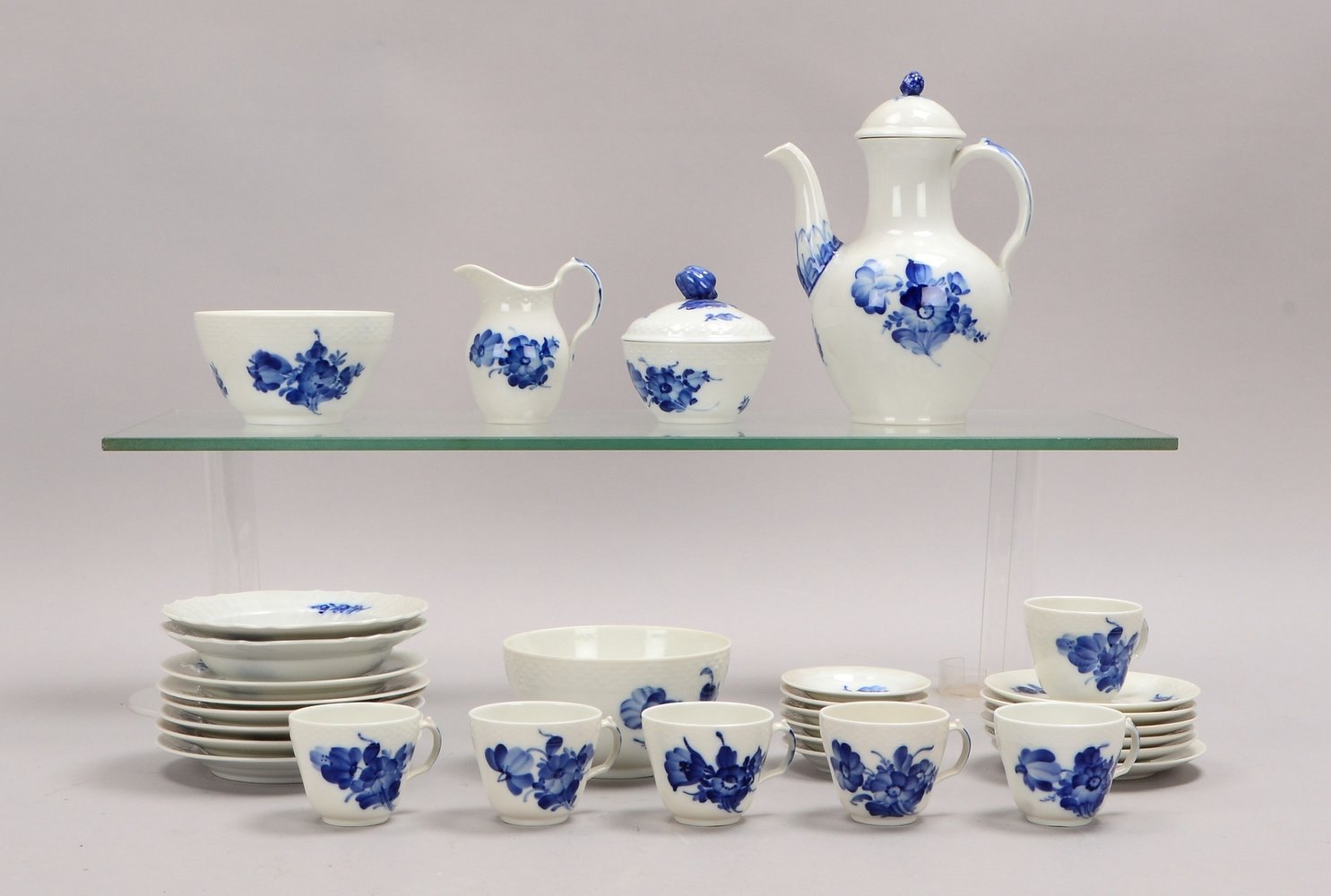 Royal Copenhagen, Mokkaservice für 6 Pers., mit Kanne, Zucker/Sahne, div. Schälchen