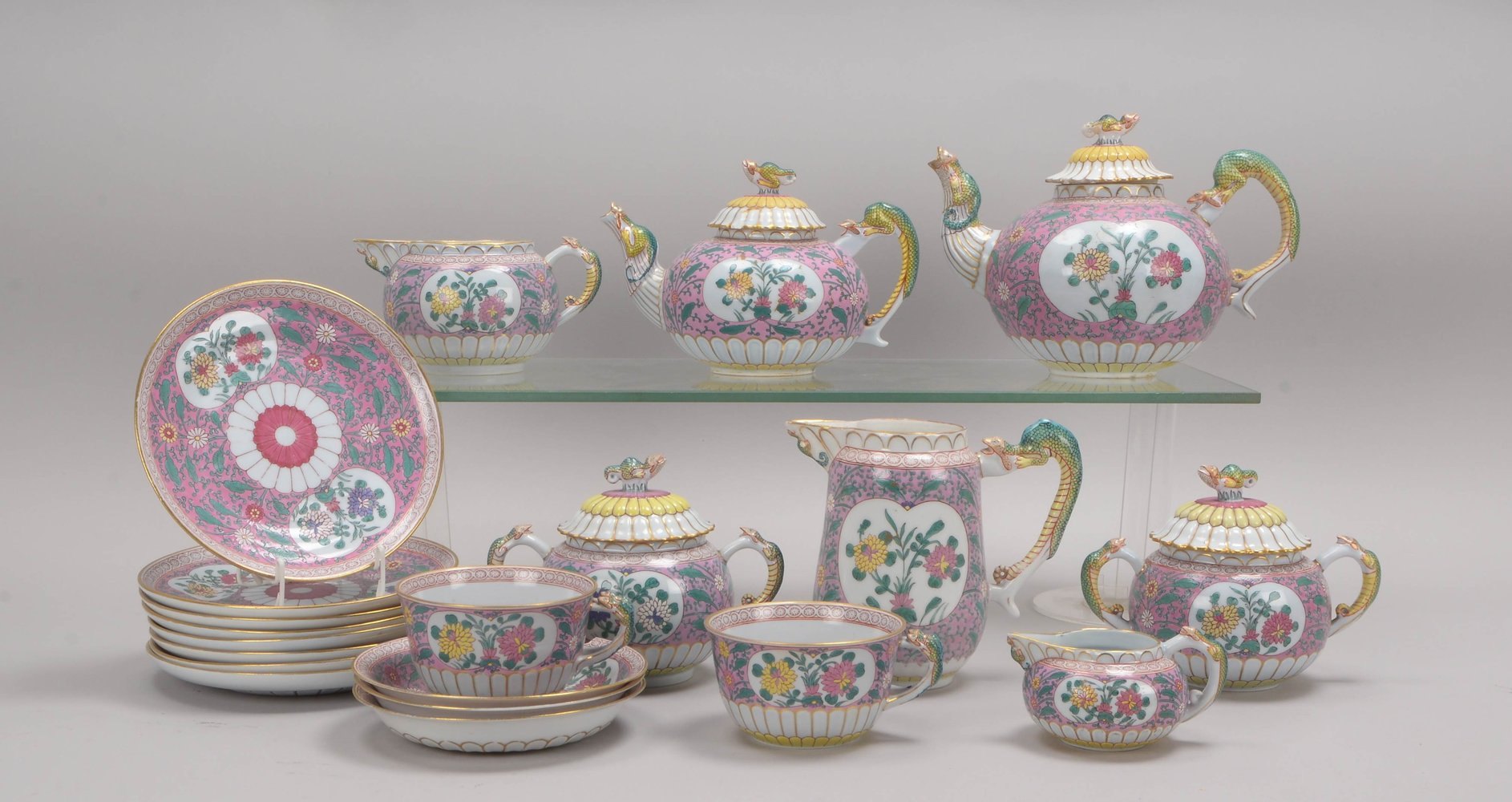 Tee-/Kaffeeservice (China, 1911/letztes Kaiserjahr), div. Einzelteile - teils mit Fehlstellen