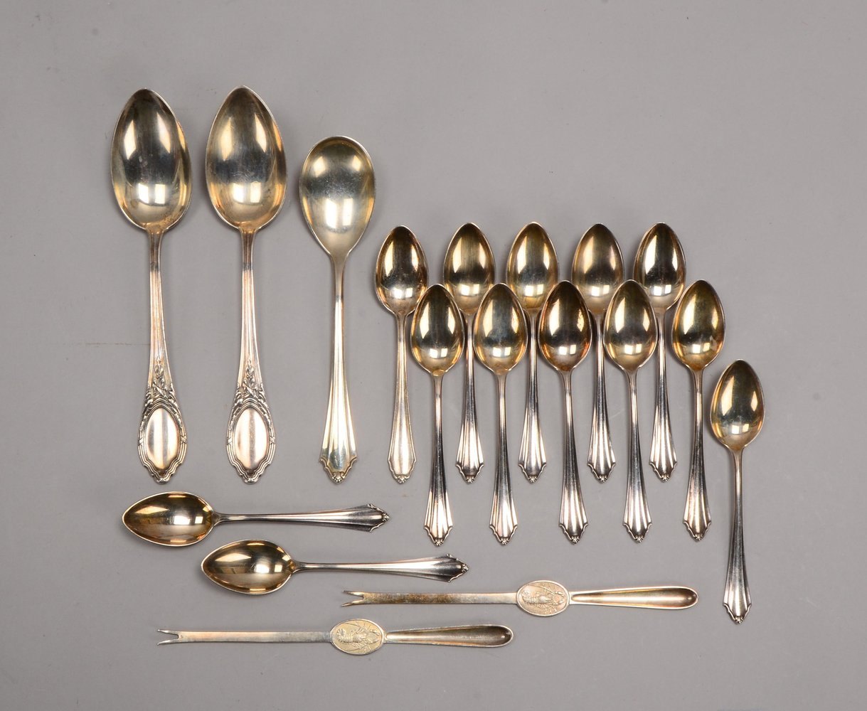 Tafelsilber-Konvolut, verschiedene Teile und Silbergehalte, 18 Teile/davon 800 Silber: 13x BSF-Kaffe