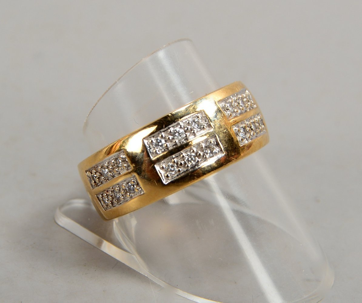 Bandring (punz. 'Krone/Initialen'), 585 GG (gest.), mit 24x kl. Brill.; RG 59, Gew. 8,30 g