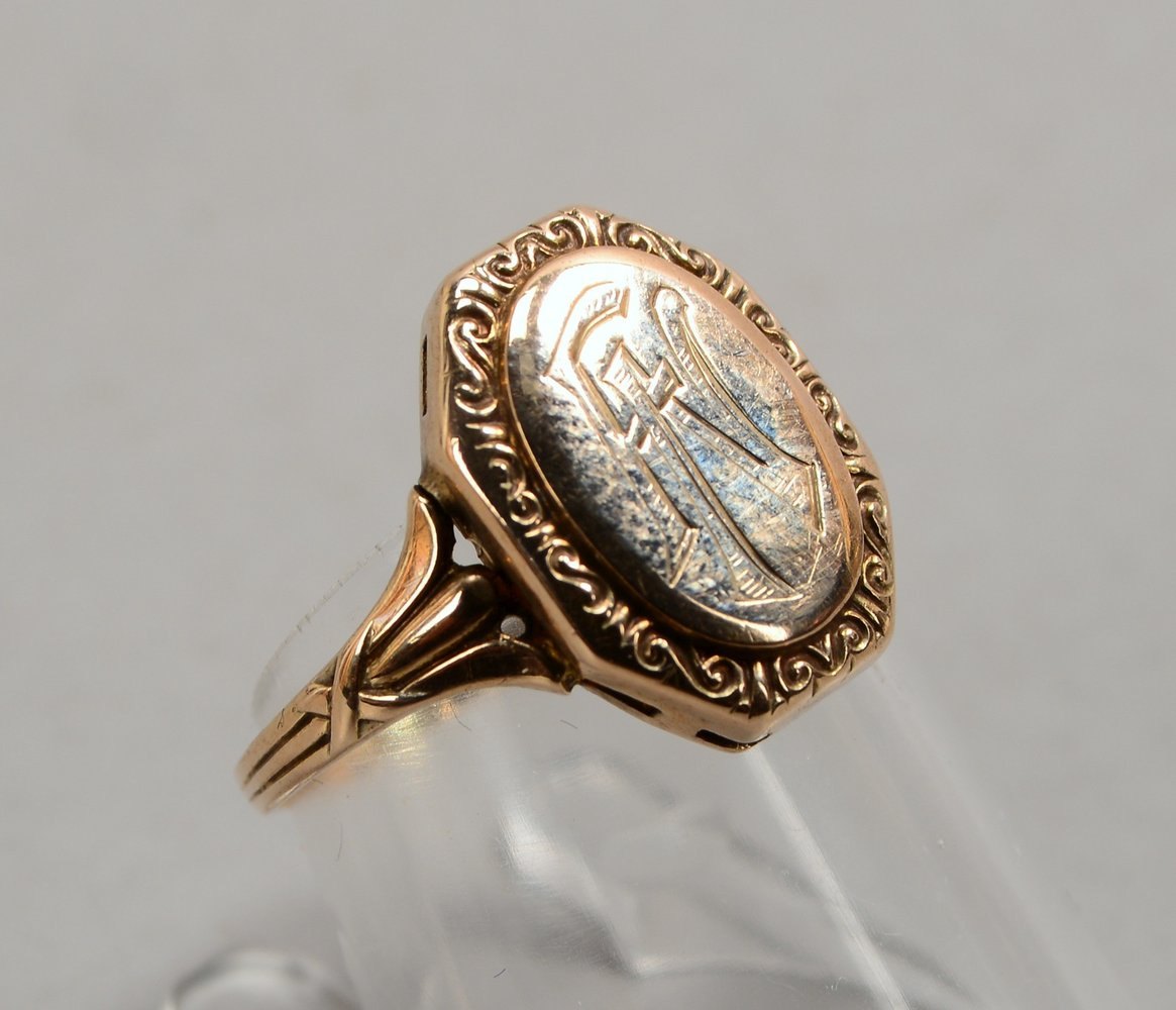 Herrenring, 333 RG (gepr.), Platte mit Monogramm-Gravur 'FN'; RG 54, Gew. 1,50 g