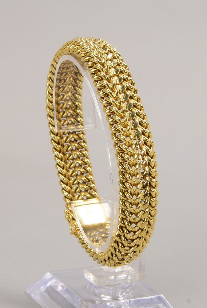Armband, 585 GG (gest.), Geflecht in Panzeroptik, mit Steckschließe; Gew. 38,50 g