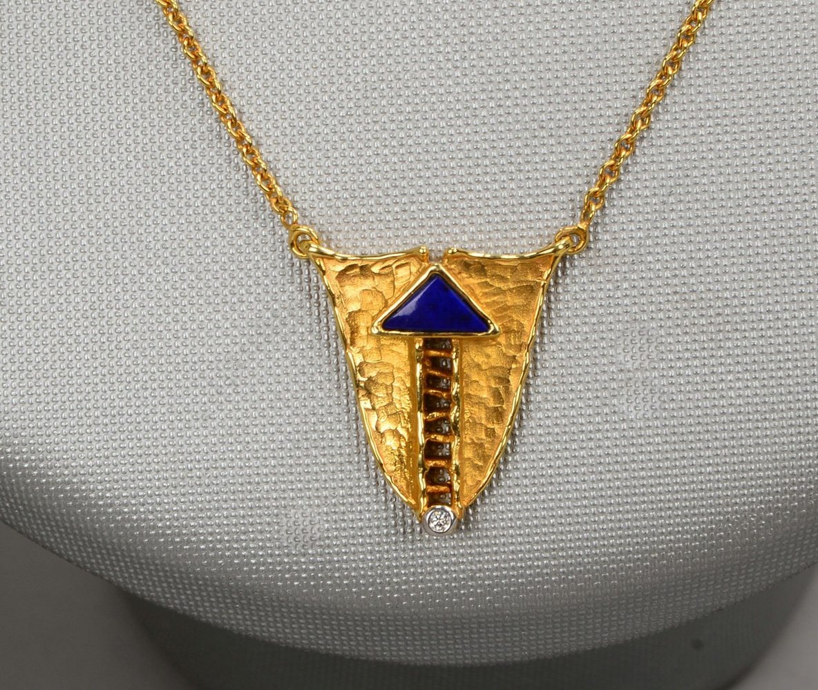 Halskette mit Anhänger, 585 GG (gest.); Länge Kette 40 cm, Gewicht 6,50 g