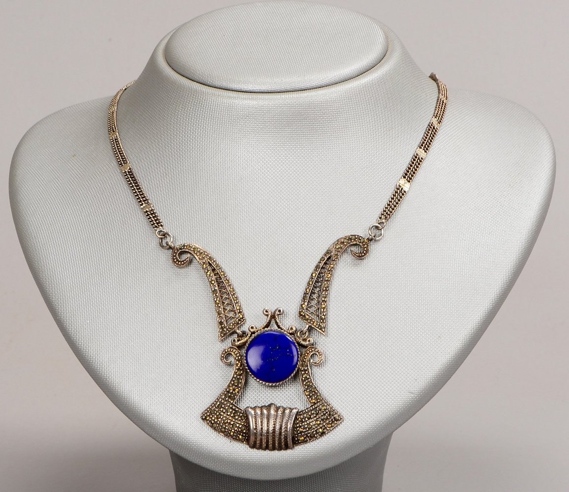 Collier (Art déco), Silber, mit Markasitenbesatz und Lapislazuli; Länge 48 cm, Gew. 22,50 g