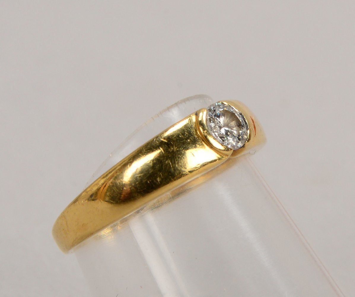 Ring, 585 GG (gest.), mit kl. Brill./ca. 0,20 ct, Weiß - P1; RG 52, Gew. 5,40 g