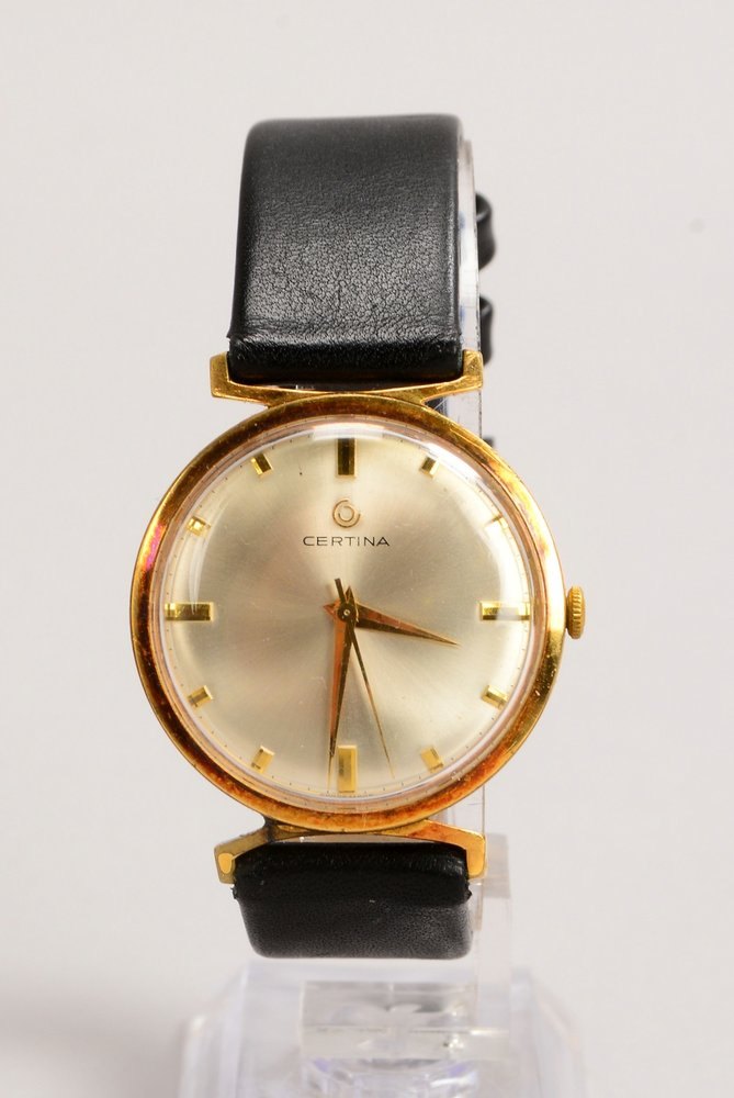 HAU Certina, Edelstahl-Gehäuse an Lederarmband - läuft an; Gehäuse Ø 34 mm