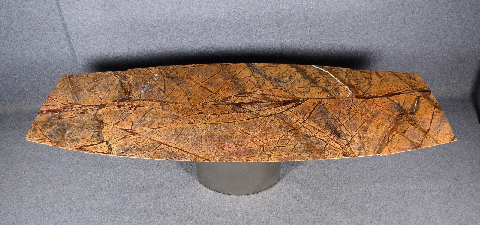 Draenert, exkl. Esstisch, polierte Kalkstein-Platten auf Edelstahl-Sockel, ausziehbar