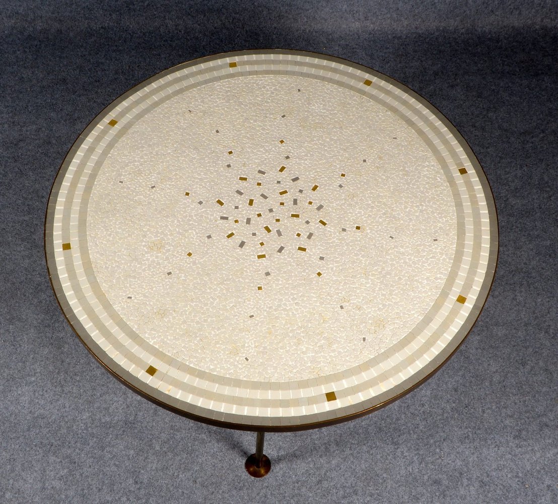 Coffee-Table (1950/1960), rund, gemusterte Mosaik-Steinplatte, auf Metallfüßen