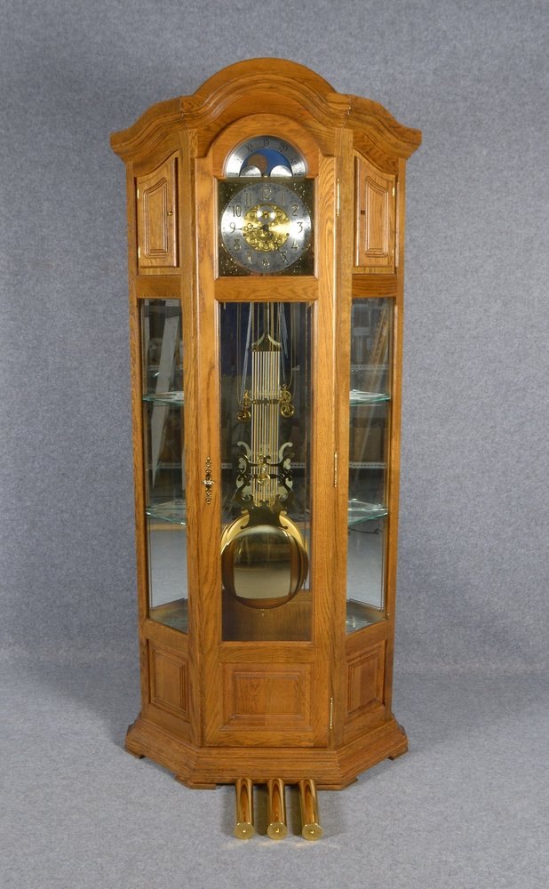 Vitrinen-Standuhr, 'Interclock', Eichengehäuse, 'Kienberger'-Uhrwerk, Schlag auf Stäbe