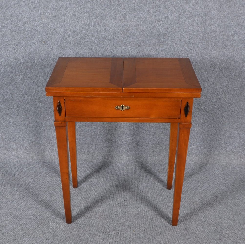 Damen-Schreibtisch, Kirsche, 1-schüb., aufkl. Deckplatte mit 3x Arbeitsflächen/Ablagen
