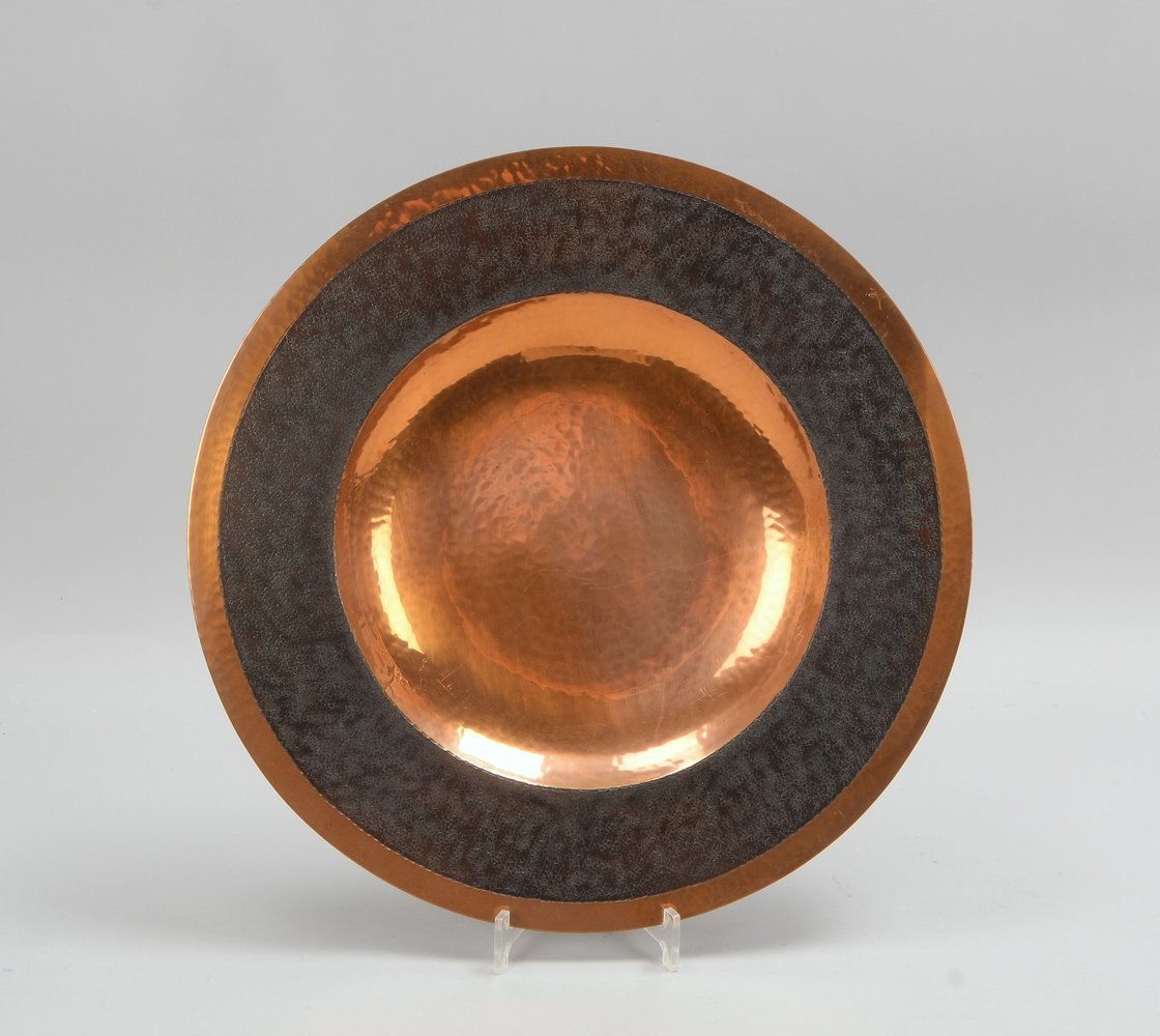 Przyrembel, Hans, Kupferschale, handgetrieben, teils mit Hammerschlag-Dekor; Ø 40 cm