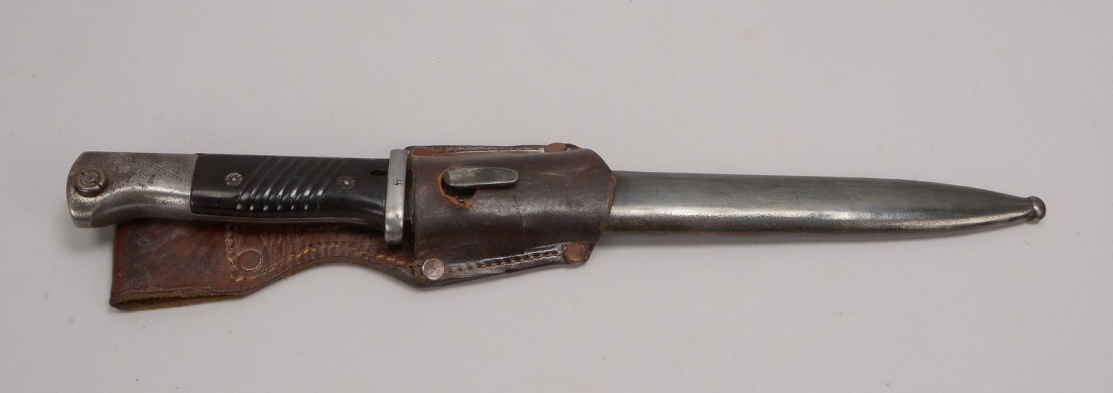 Orig. Bajonett, Klinge mit Ätzung '28.(...) Strm. Br. Wallonien', mit Emblem