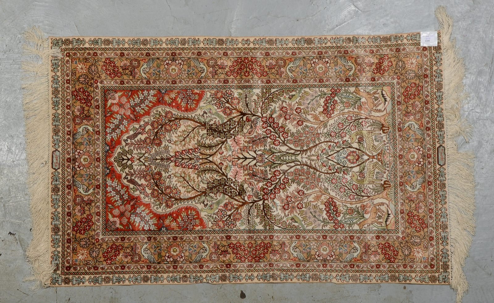 Hereke, Seide auf Seide, sehr feine Kn., ca. 1 Mio. Kn./qm, sign., guter Zust.; Maße 120 x 76 cm