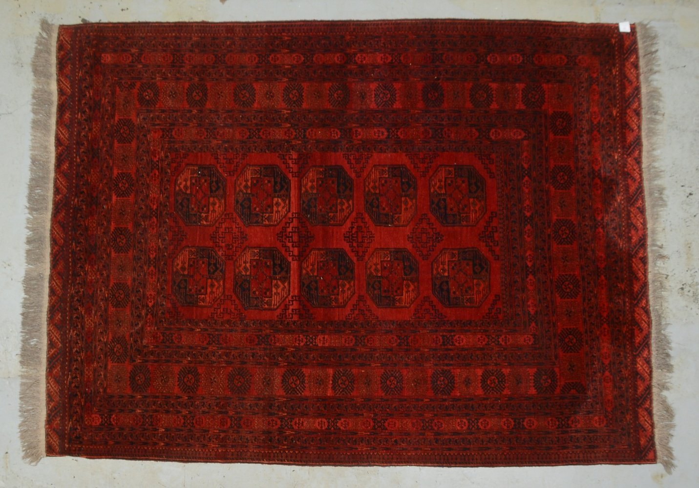 Orientteppich, feste mittelfeine Kn., dichter Flor - guter Zust.; Maße 282 x 213 cm