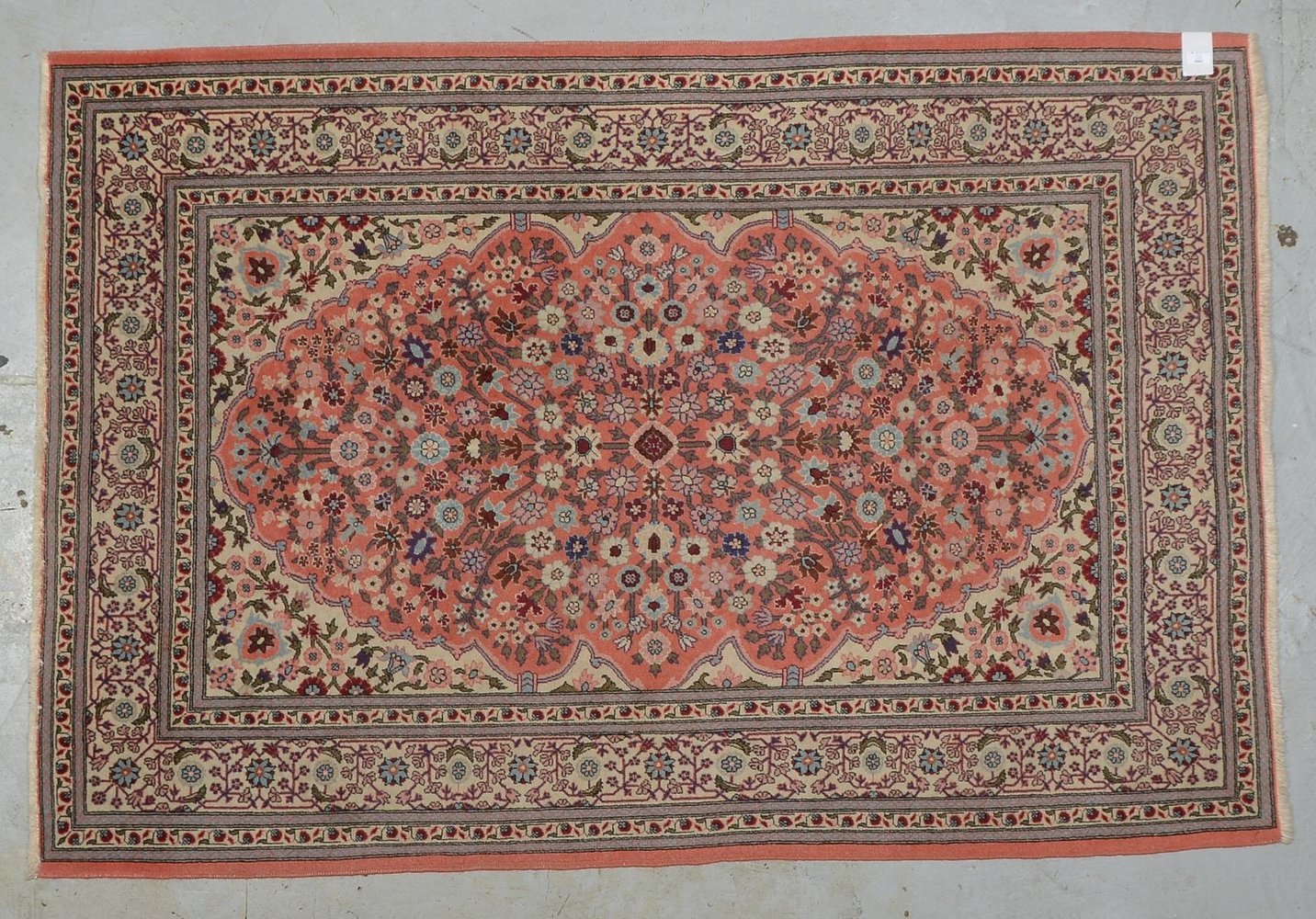 Orientbrücke, Flor in gutem Zustand; Maße 196 x 135 cm