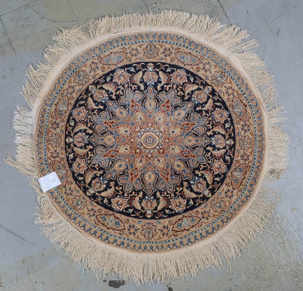 Nain-Orientteppich, kl. Seidenanteile, sehr feine Kn., guter Zust. - runde Form!; Ø 80 cm