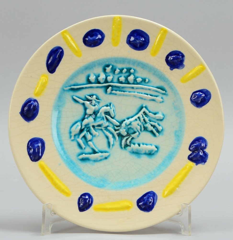 Picasso, Pablo, Künstlerkeramik-Teller, Reliefdarst. ('Stierkampfszene'), Aufl. '114/300'; Ø 22 cm
