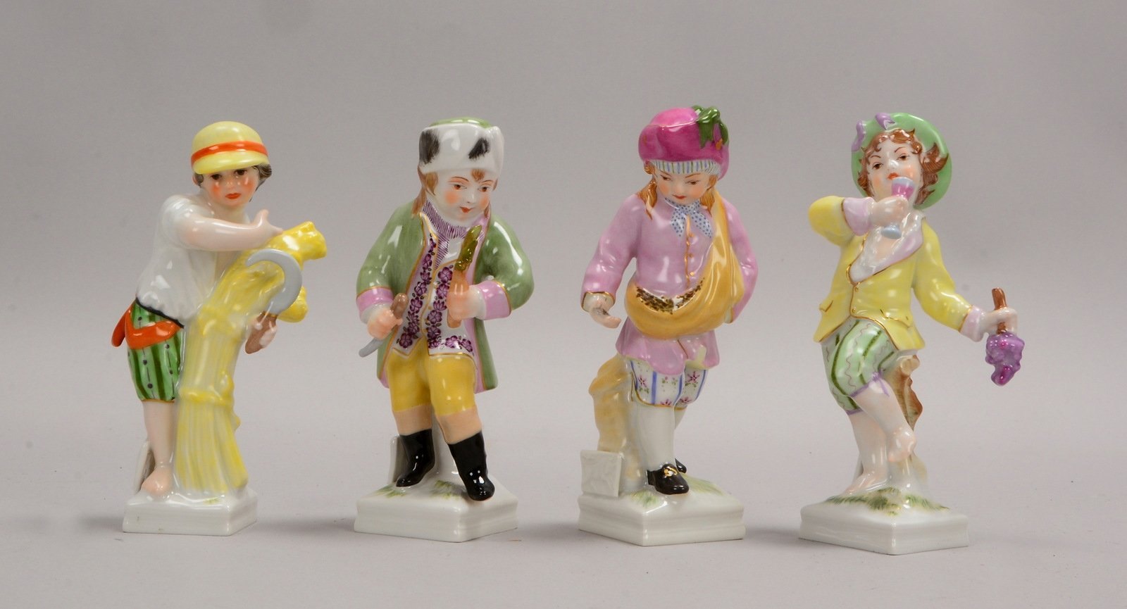 KPM Berlin, 4 Porzellanfiguren, 'Vier Jahreszeiten', farbig staffiert, gemarkt
