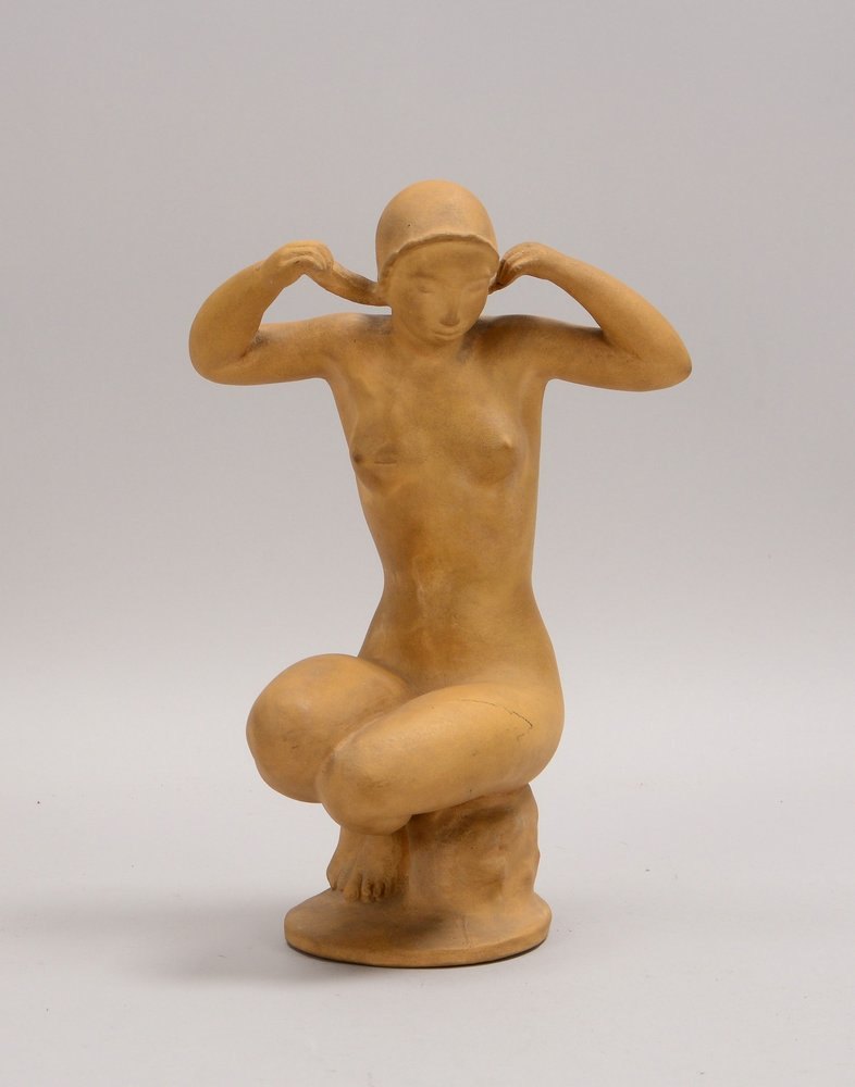 Laubner, Hans, Keramikfigur, 'Hockender Akt', rücks. im Sockel sign.; Höhe 27 cm