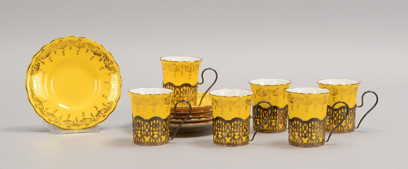 Coalport, 6 Mokkatassen mit Untertassen, mit Sterlingsilber-Halterung (1x UT geklebt)